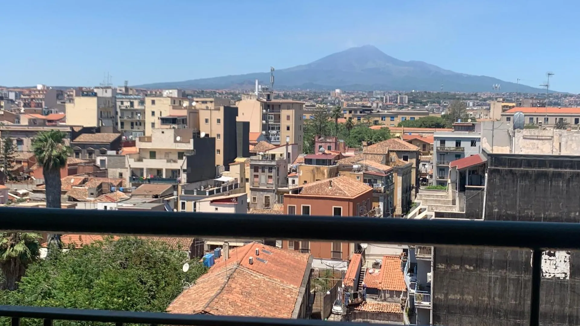 Penthouse Garibaldi Apartment Catania